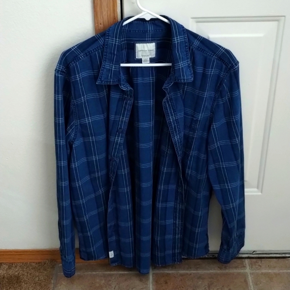 American Eagle super soft everyday shirt